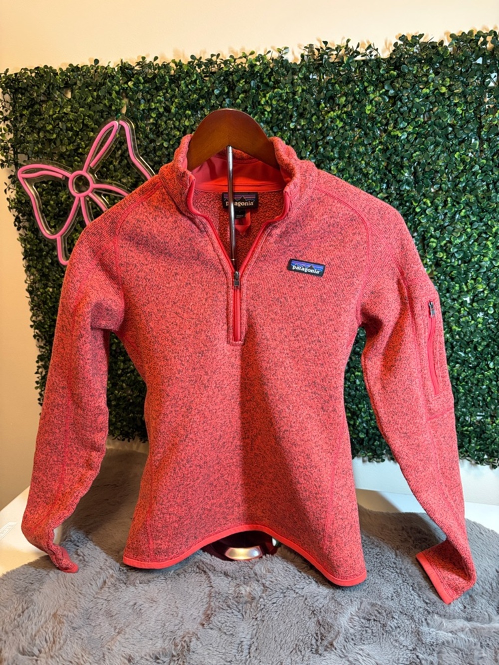 Patagonia Peach Quarter Zip Size Small